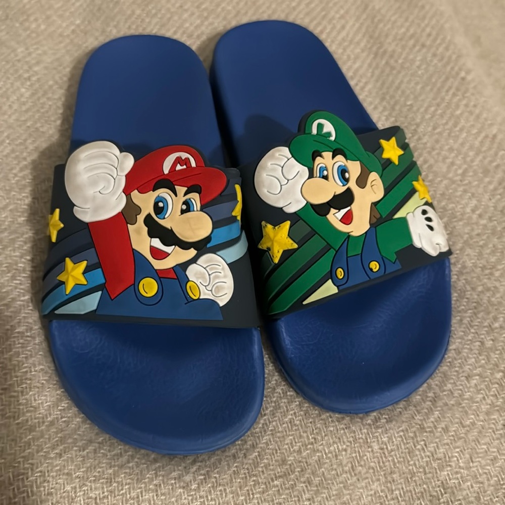SuperMario Bros. slides